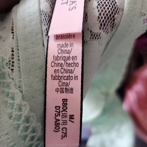 Victoria Secret Bralette - Picture 8 of 9